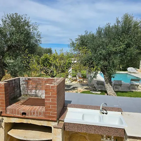 Lidia - Relax & Pool Near Polignano A Mare * 卡斯特拉纳格罗泰