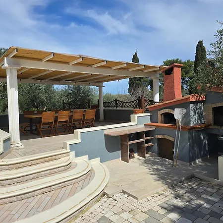 فيلة Lidia - Relax & Pool Near Polignano A Mare كاستيلانا غروتي
