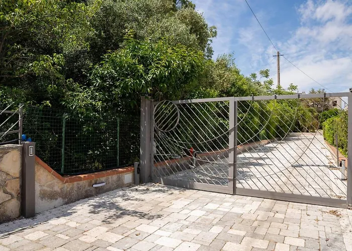 Lidia - Relax & Pool Near Polignano A Mare Villa